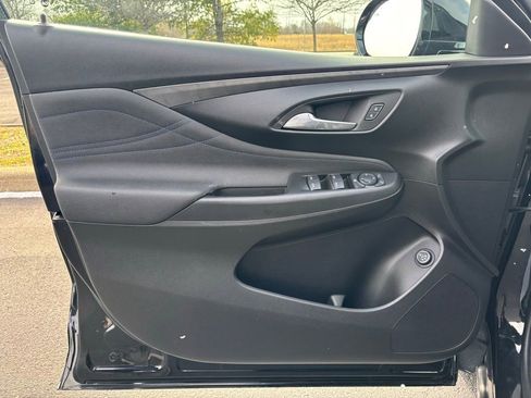 Used 2024 Buick Envista Sport Touring w/ Convenience I Package image 12