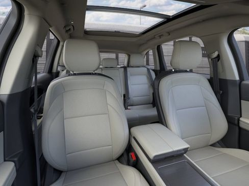 New 2026 Lincoln Nautilus Premier AWD/4WD image 10