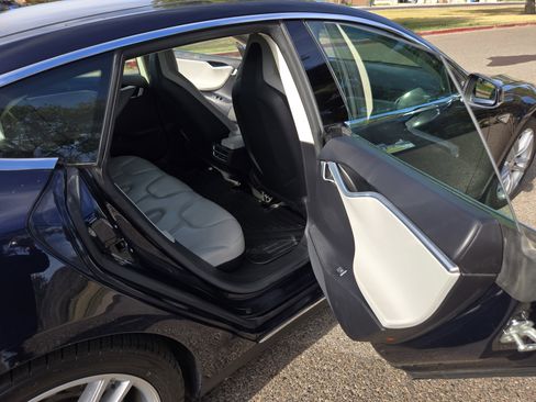 Used 2013 Tesla Model S image 18