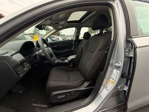 Certified 2025 Honda Accord SE image 14