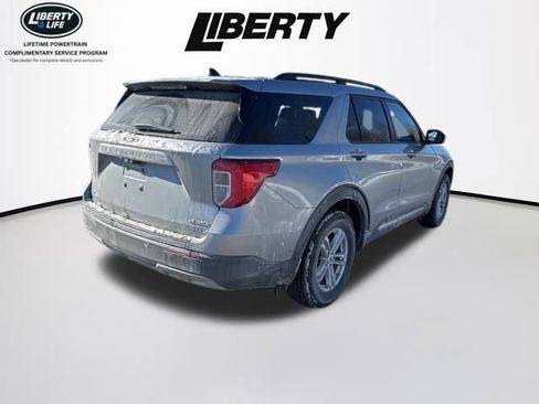 Used 2023 Ford Explorer XLT w/ Equipment Group 202A image 8