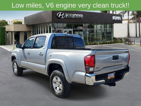 Used 2019 Toyota Tacoma SR5 RWD image 5