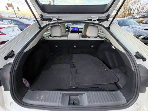 Used 2023 Toyota Prius XLE FWD image 24