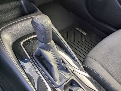 Used 2022 Toyota Corolla LE image 29