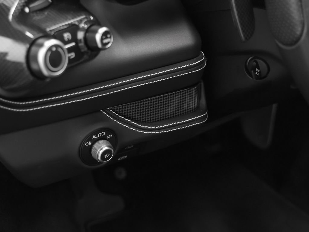 Certified 2022 Ferrari F8 Tributo RWD image 47