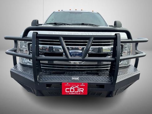 Used 2017 Ford F350 Lariat w/ Chrome Package image 8