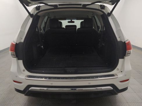 Used 2015 Nissan Pathfinder SL w/ Cargo Package FWD image 29