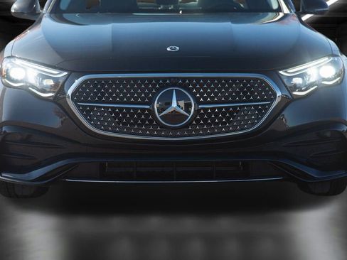 Certified 2025 Mercedes-Benz E 350 4MATIC Sedan image 15