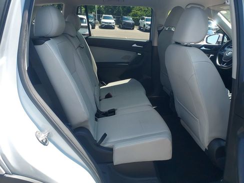 Used 2019 Volkswagen Tiguan SE w/ 3rd Row Seat Package AWD/4WD image 30