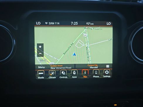 Used 2022 Jeep Wrangler Unlimited Sahara AWD/4WD image 24