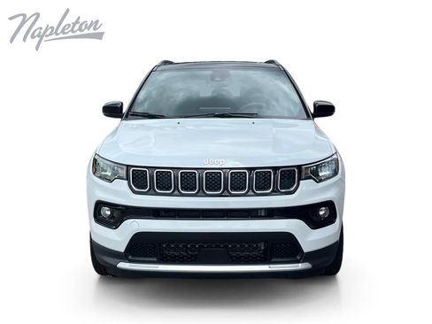 Used 2023 Jeep Compass Limited w/ Elite Group AWD/4WD image 9