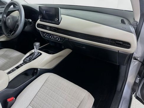 Certified 2023 Honda HR-V LX image 30
