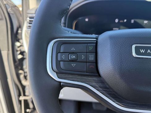 Used 2023 Jeep Wagoneer Series II w/ Convenience Group I image 17