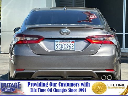 Used 2022 Toyota Camry SE w/ Carpet Mat Package (TMS) FWD image 5