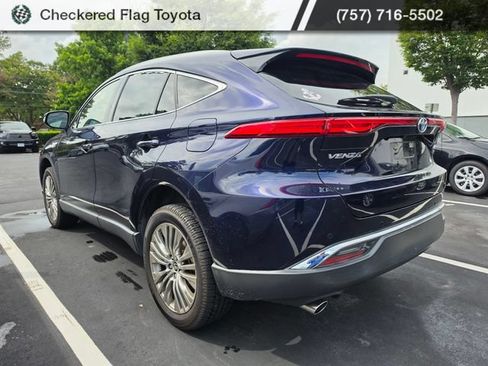 Used 2021 Toyota Venza Limited w/ Carpet Mat Package (TMS) AWD/4WD image 4
