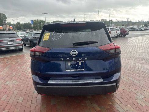 Used 2026 Nissan Rogue SV FWD image 13