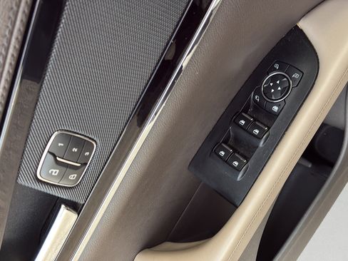 Used 2021 Lincoln Nautilus FWD w/ Equipment Group 101A image 21