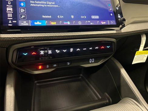 New 2026 Jeep Cherokee Laredo image 25