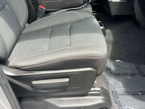 Used 2025 RAM 1500 Big Horn AWD/4WD image 18