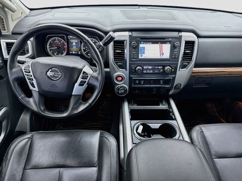 Used 2016 Nissan Titan SL AWD/4WD image 14