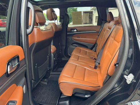 Used 2021 Jeep Grand Cherokee Overland AWD/4WD image 19