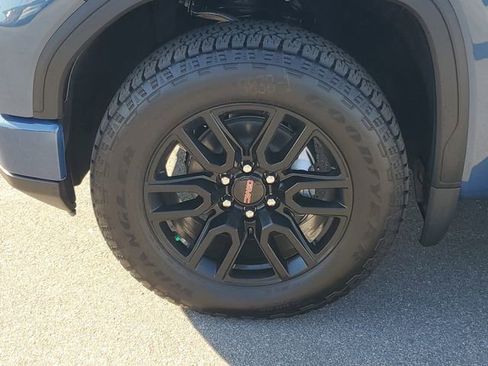 New 2026 GMC Sierra 1500 Elevation image 30