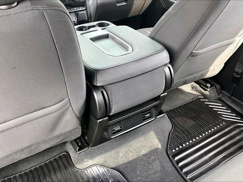 Used 2022 Chevrolet Silverado 1500 Custom Trail Boss AWD/4WD image 11