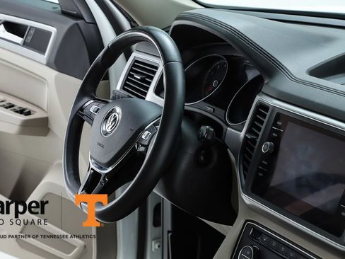 Used 2018 Volkswagen Atlas SE FWD image 35