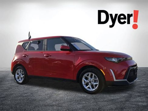 Certified 2024 Kia Soul LX w/ Option Group 015 FWD image 1