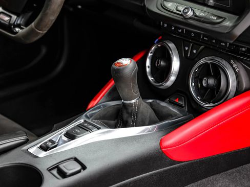 Used 2018 Chevrolet Camaro SS RWD image 25