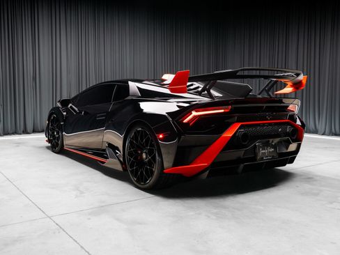 Used 2021 Lamborghini Huracan STO RWD image 48