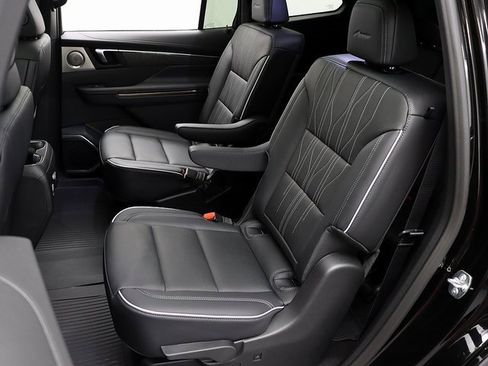 New 2026 Buick Enclave Avenir w/ Super Cruise Package image 11