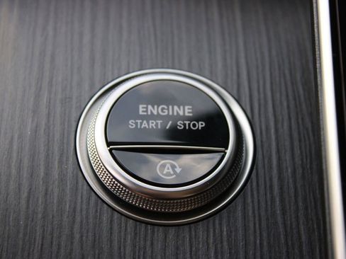 Used 2026 Mercedes-Benz C 300 Sedan image 24