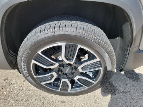 Used 2021 GMC Acadia SLT w/ Elevation Edition FWD image 12