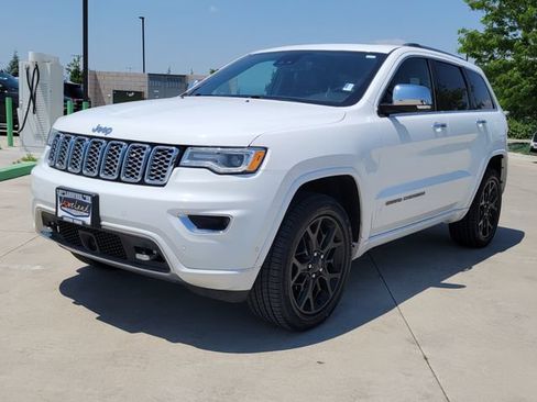 Used 2020 Jeep Grand Cherokee Overland AWD/4WD image 4