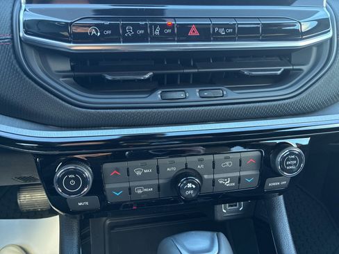 New 2026 Jeep Compass Trailhawk w/ Sun, Sound & Navigation Group image 25