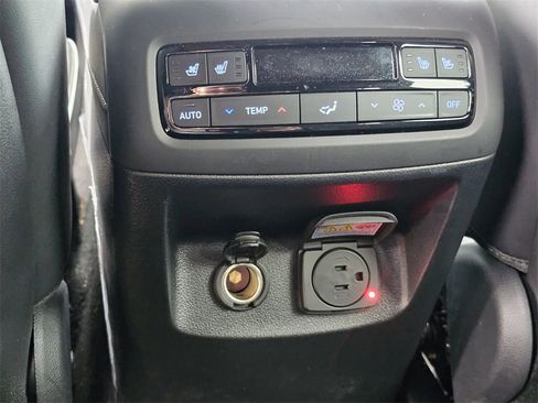 Certified 2025 Hyundai Palisade Calligraphy image 19