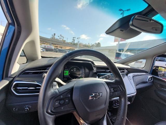 Used 2023 Chevrolet Bolt LT w/ Infotainment Package FWD image 10