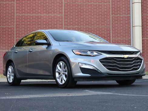 Used 2025 Chevrolet Malibu LT image 1