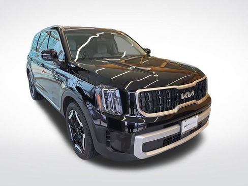Certified 2025 Kia Telluride EX FWD image 10