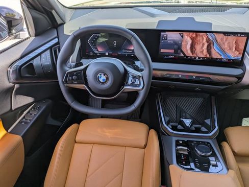 Used 2025 BMW X3 xDrive30i w/ Convenience Package AWD/4WD image 18