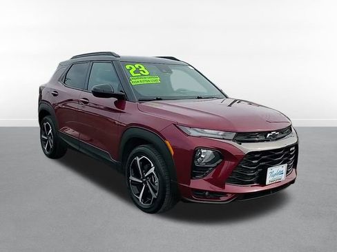 Used 2023 Chevrolet TrailBlazer RS image 3