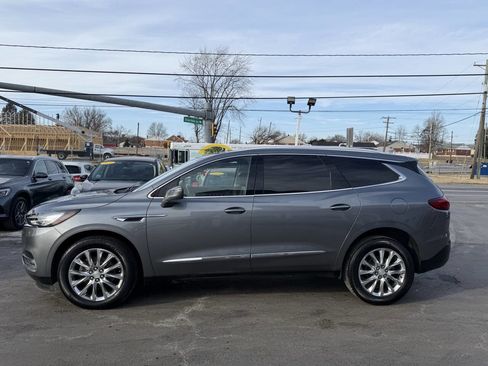 Used 2019 Buick Enclave Essence image 5