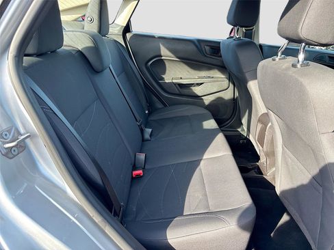 Used 2018 Ford Fiesta SE image 26