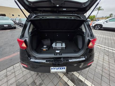 New 2025 Hyundai Venue SEL image 13
