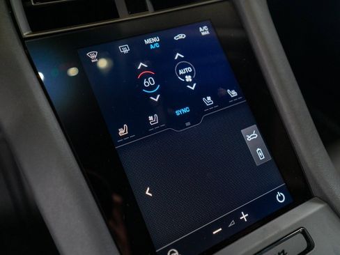 New 2025 Porsche Taycan image 29