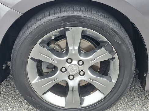 Used 2011 Toyota Sienna SE image 9