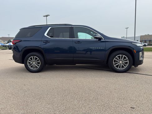 Used 2023 Chevrolet Traverse LT AWD/4WD image 5