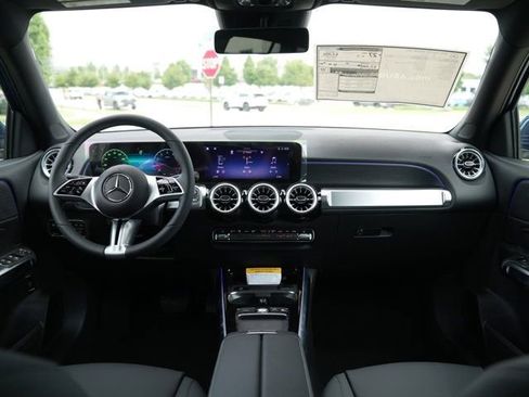 Certified 2026 Mercedes-Benz GLB 250 4MATIC image 19
