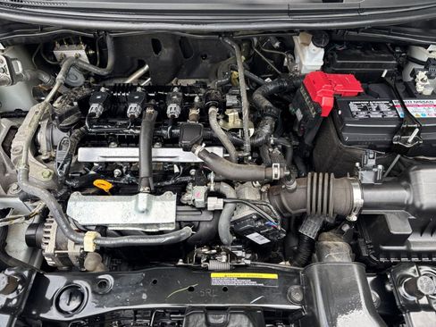 Used 2025 Nissan Versa SV FWD image 27